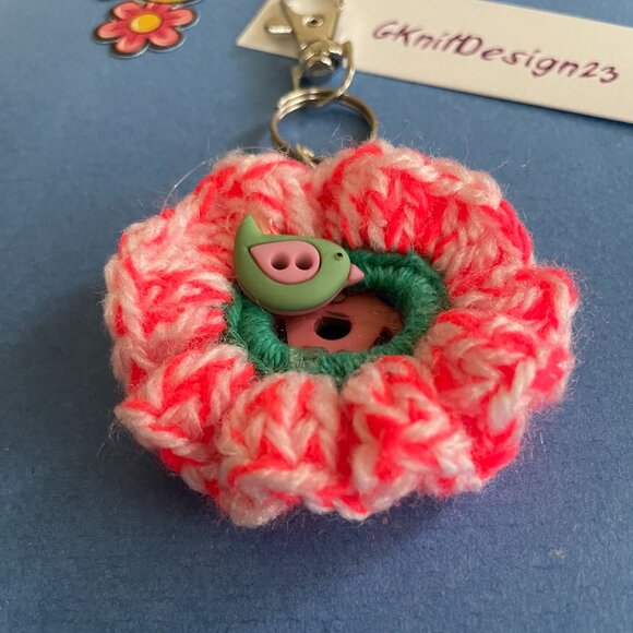 Keychain Charm, Crochet Easter Gift, Floral Keychain, Handmade Backpack Charm - Picture 5 of 8